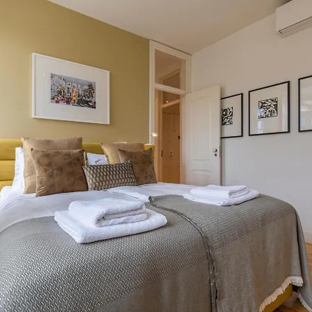 Ola * ליסבון