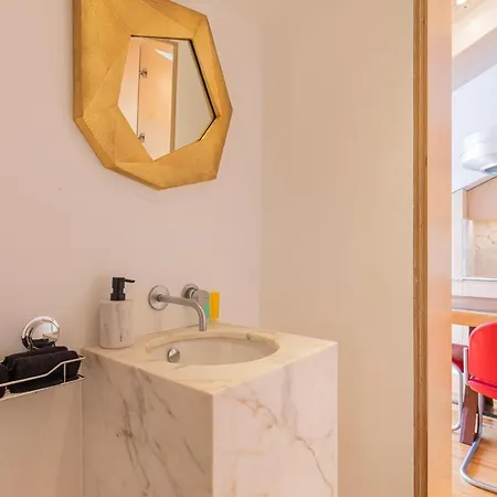 Apartment Ola *